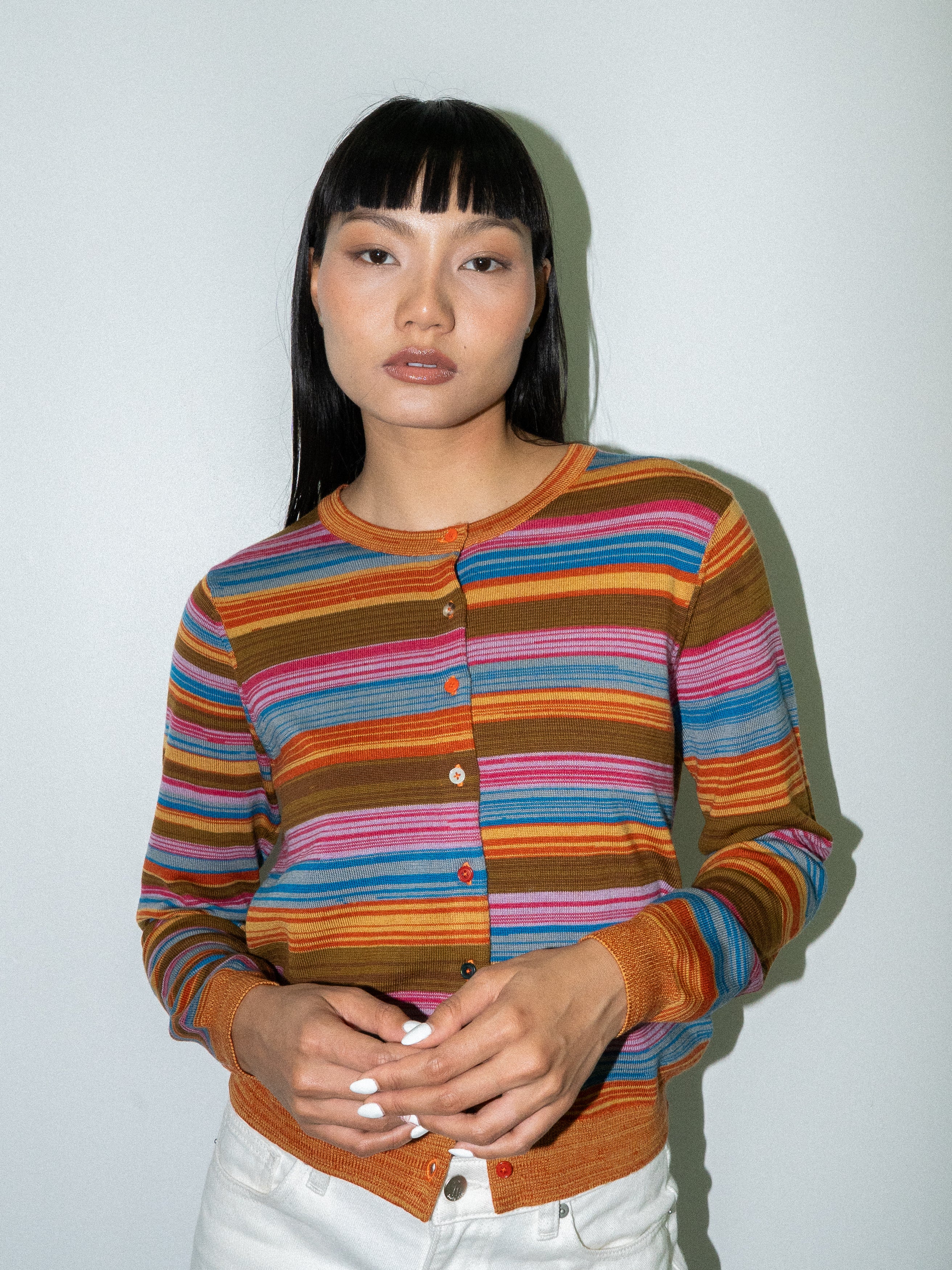 05.Norra - Crew Neck cardigan