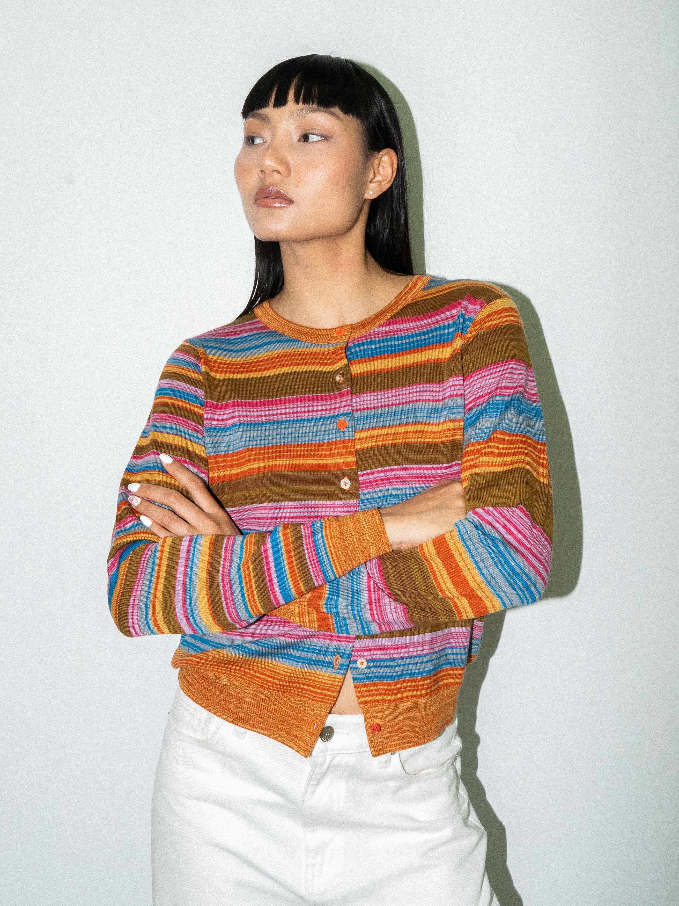 05.Norra - Crew Neck cardigan