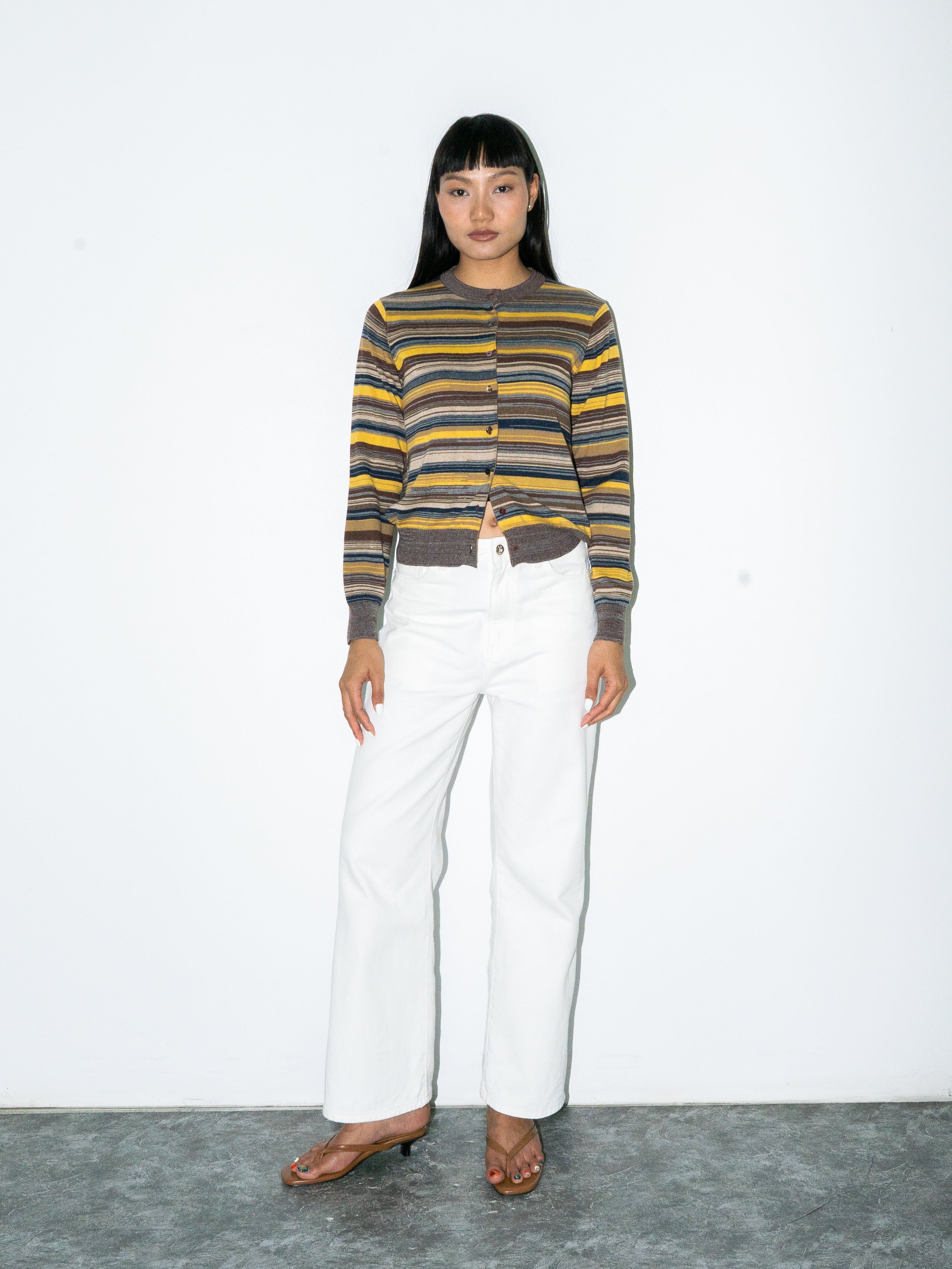 03.ANYA - Crew Neck cardigan